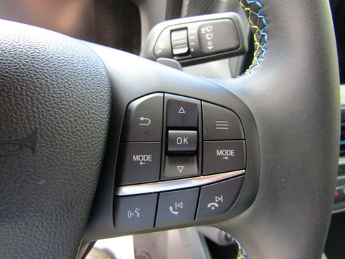 New 2025 Ford Maverick Lobo image 27