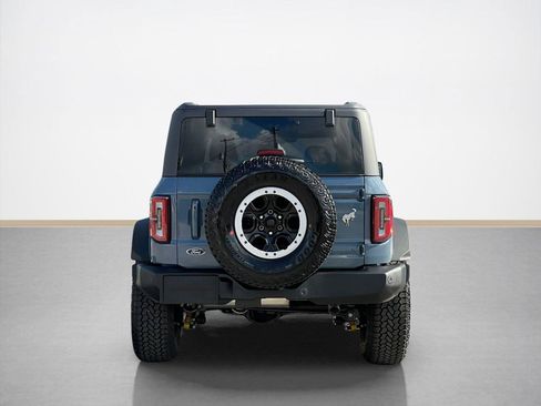 New 2025 Ford Bronco Outer Banks w/ Sasquatch Package AWD/4WD image 7