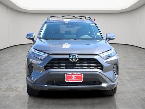 Used 2025 Toyota RAV4 XLE w/ Convenience Package AWD/4WD image 7