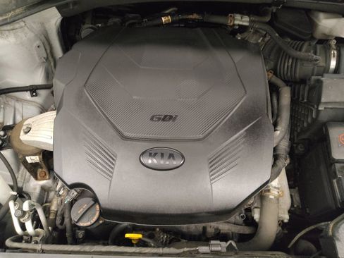 Used 2019 Kia Sorento AWD V6 image 30
