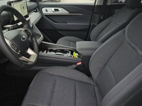 New 2025 Ford Explorer Active image 24