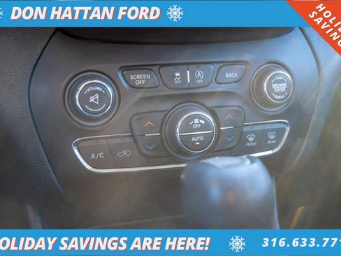 Used 2015 Jeep Cherokee Limited w/ Luxury Group image 11