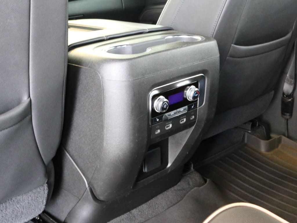 Used 2021 GMC Yukon SLT w/ SLT Premium Package AWD/4WD image 34