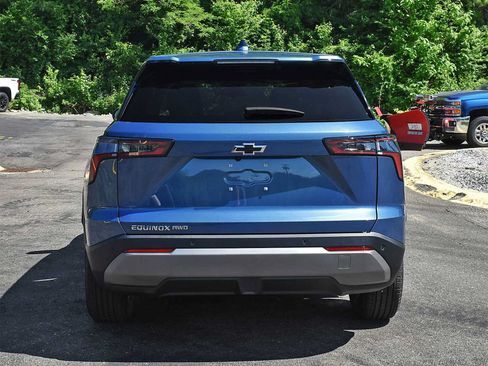 New 2026 Chevrolet Equinox LT AWD/4WD image 7