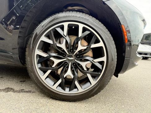 Used 2021 Aston Martin DBX AWD/4WD image 33