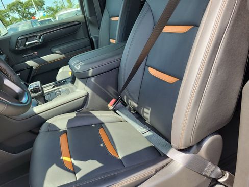 New 2025 GMC Sierra 1500 AT4 w/ AT4 Premium Package image 15