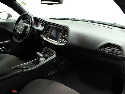 Used 2022 Dodge Challenger GT image 18