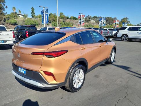 Used 2024 Buick Envista Preferred image 8