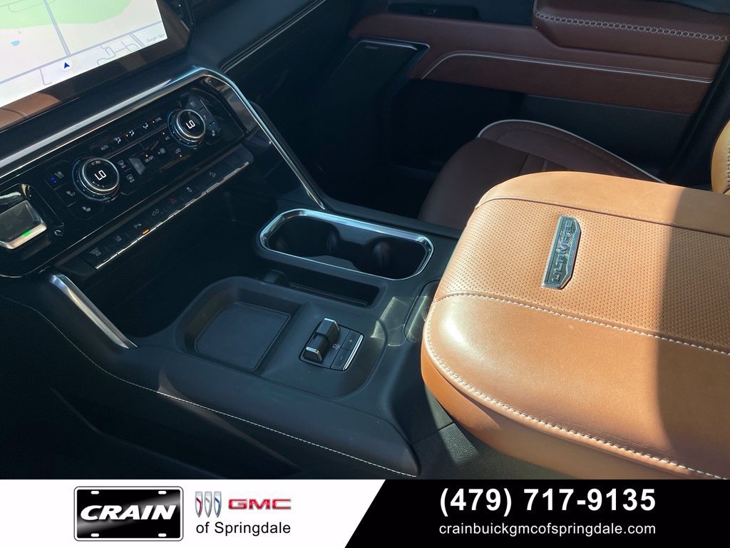 Used 2026 GMC Sierra 2500 Denali Ultimate w/ LPO, Black Badging Package AWD/4WD image 19