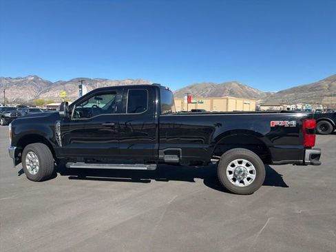 Used 2024 Ford F250 XLT w/ 360-Degree Camera Package AWD/4WD image 2