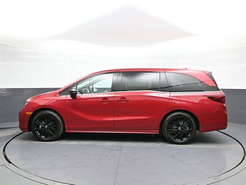 Certified 2025 Honda Odyssey Sport-L image 9