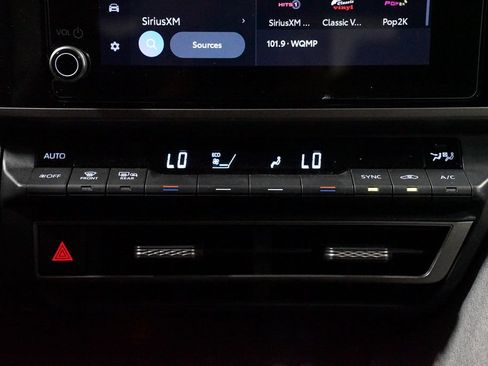 Used 2025 Toyota Camry LE w/ Convenience Package FWD image 20