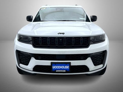 New 2026 Jeep Grand Cherokee L Limited AWD/4WD image 2