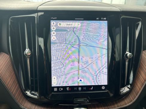 Certified 2025 Volvo XC60 B5 Plus image 15