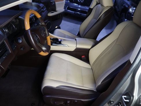 Used 2019 Lexus RX 350L FWD image 19