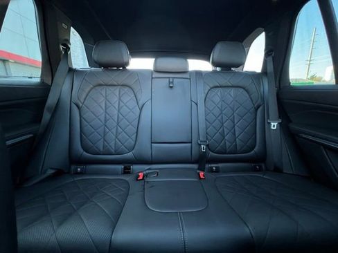 Used 2023 BMW X5 xDrive45e image 9