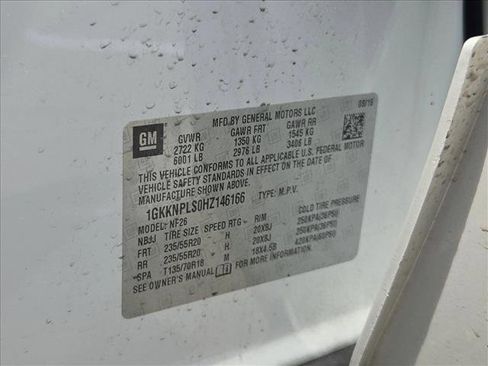 Used 2017 GMC Acadia Denali w/ Technology Package FWD image 23