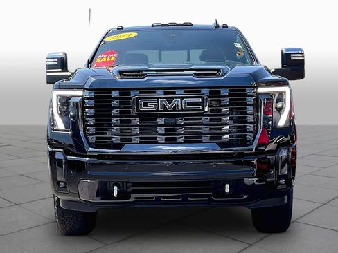 Used 2024 GMC Sierra 2500 Denali Ultimate w/ Snow Plow Prep/Camper Package AWD/4WD image 4