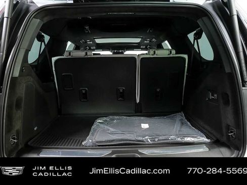 Used 2026 Cadillac Escalade ESV Platinum Sport w/ LPO, ONYX Package AWD/4WD image 30