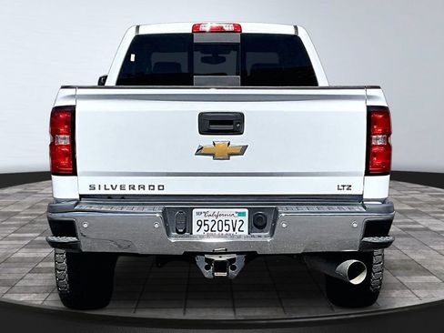 Used 2019 Chevrolet Silverado 2500 LTZ w/ Duramax Plus Package RWD image 18