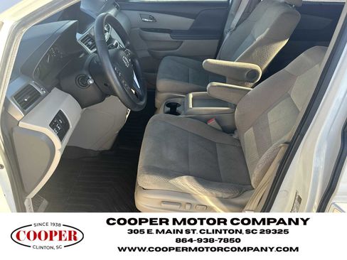 Used 2016 Honda Odyssey SE image 9