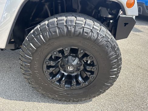 Used 2013 Jeep Wrangler Unlimited Sport AWD/4WD image 12