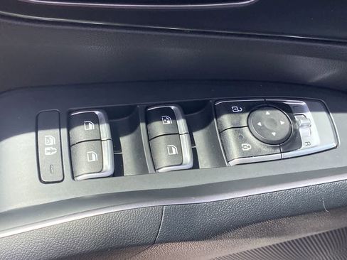 Used 2023 Kia Sorento EX AWD/4WD image 13