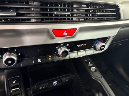 Used 2021 Kia Telluride S AWD/4WD image 18