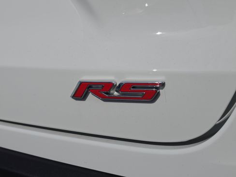 Used 2024 Chevrolet Trax RS w/ Driver Confidence Package FWD image 37