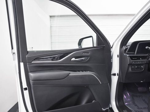 Used 2021 Cadillac Escalade Sport image 8