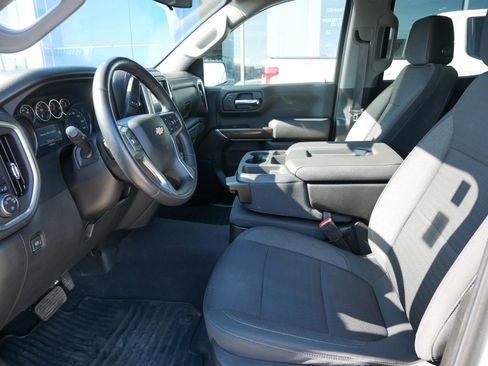 Used 2022 Chevrolet Silverado 1500 LT AWD/4WD image 8