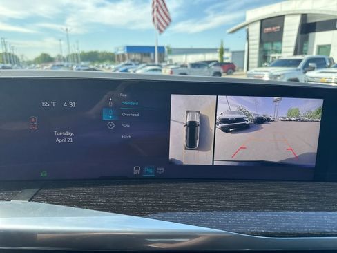 Used 2025 Cadillac Escalade IQ Luxury 1 image 23