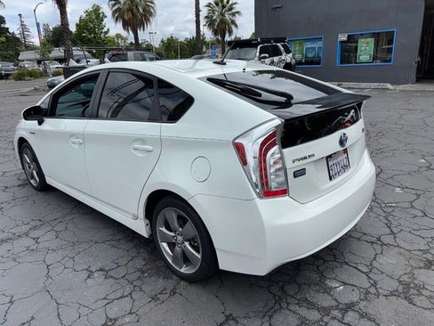 Used 2013 Toyota Prius Persona Series FWD image 7