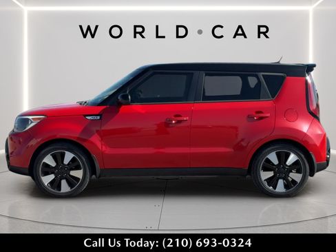 Used 2016 Kia Soul + w/ Designer's Package FWD image 6