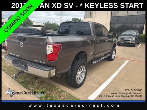 Used 2017 Nissan Titan SV image 2
