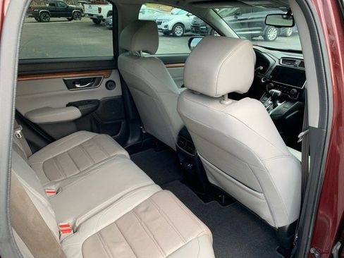 Used 2018 Honda CR-V Touring image 16