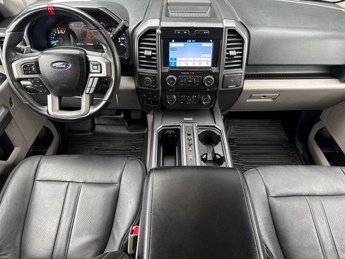 Used 2017 Ford F150 XLT AWD/4WD image 12