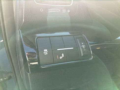 Used 2014 Kia Sorento LX w/ Touring Package (LX) image 9