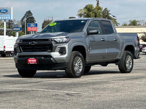 Used 2024 Chevrolet Colorado LT w/ LT Convenience Package II image 8