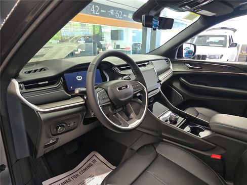 New 2026 Jeep Grand Cherokee Limited image 22