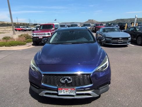 Used 2017 INFINITI QX30 Premium w/ Navigation Package AWD/4WD image 2
