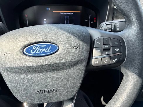 Used 2025 Ford Maverick XLT w/ Equipment Group 302A AWD/4WD image 17