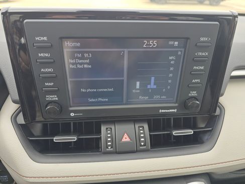 Used 2022 Toyota RAV4 XLE Premium image 26