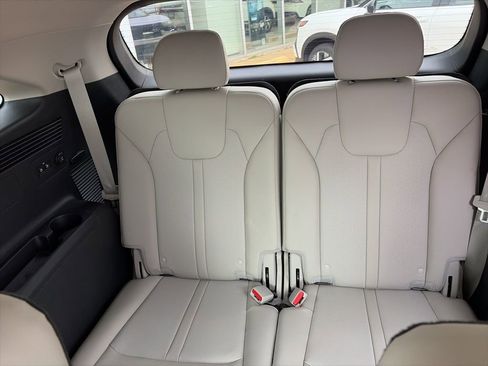 Used 2021 Kia Sorento EX w/ Panoramic Sunroof Package FWD image 9