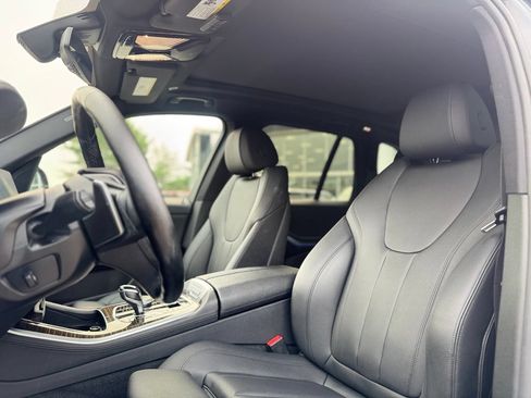 Used 2019 BMW X5 xDrive40i w/ Convenience Package AWD/4WD image 17