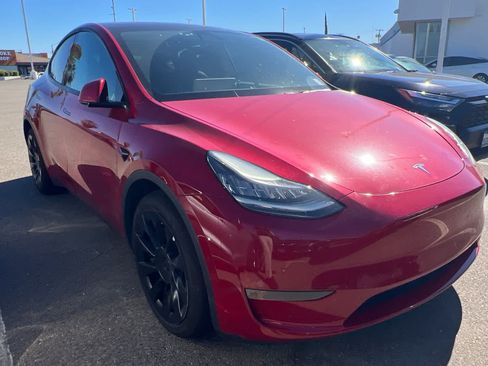 Used 2020 Tesla Model Y Long Range AWD/4WD image 3