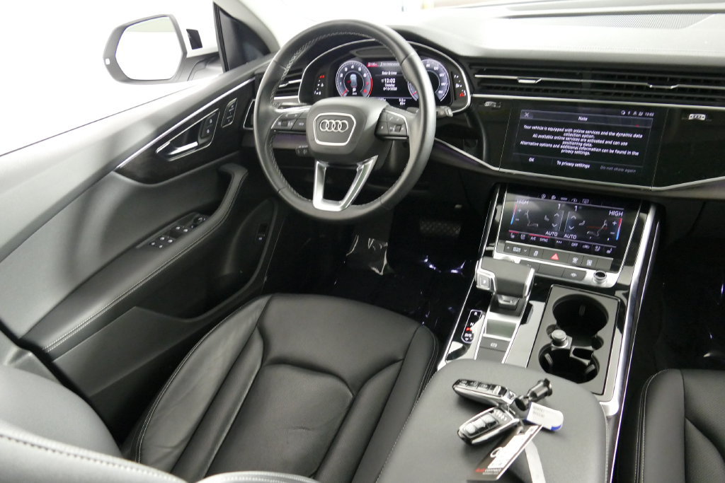 Used 2023 Audi Q8 Premium Plus AWD/4WD image 26