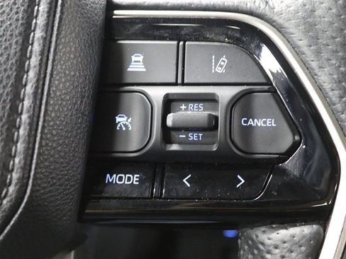 Used 2023 Toyota Tundra Limited AWD/4WD image 39