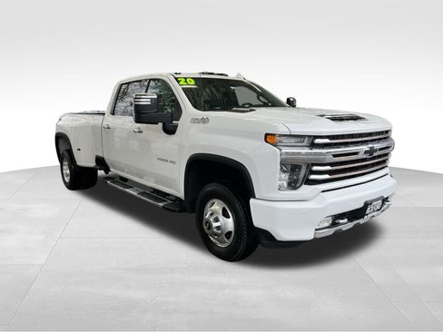 Used 2020 Chevrolet Silverado 3500 High Country image 3