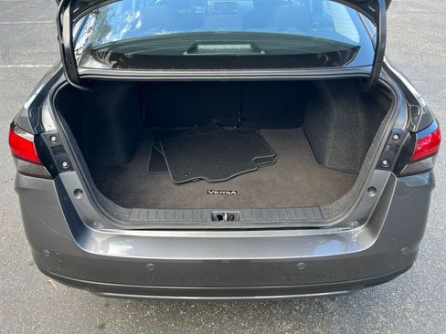 Used 2025 Nissan Versa SV FWD image 29